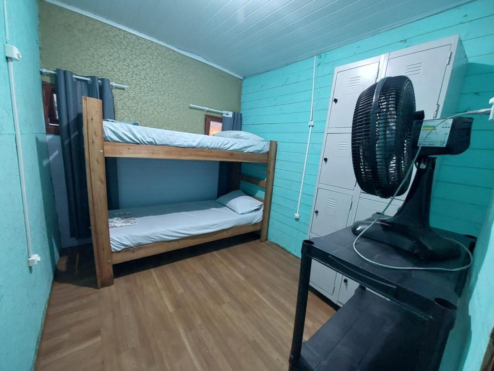 Hostel Pantanal Em ฟลอเรียนอโปลิส ภายนอก รูปภาพ